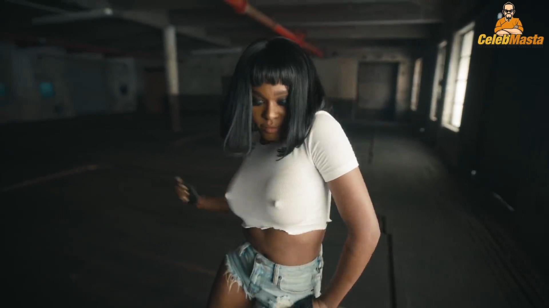 Azealia Banks