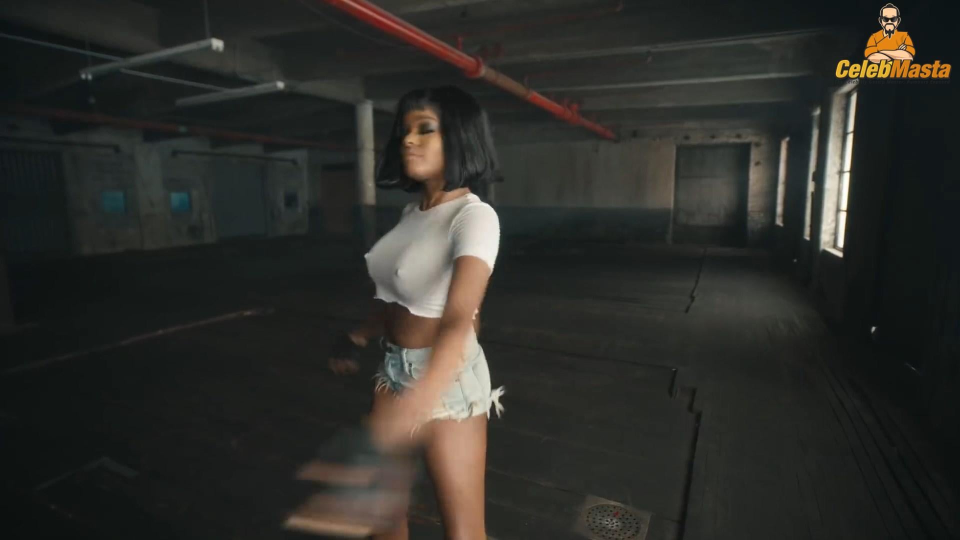 Azealia Banks