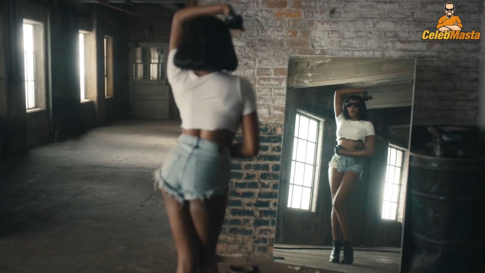 Azealia Banks