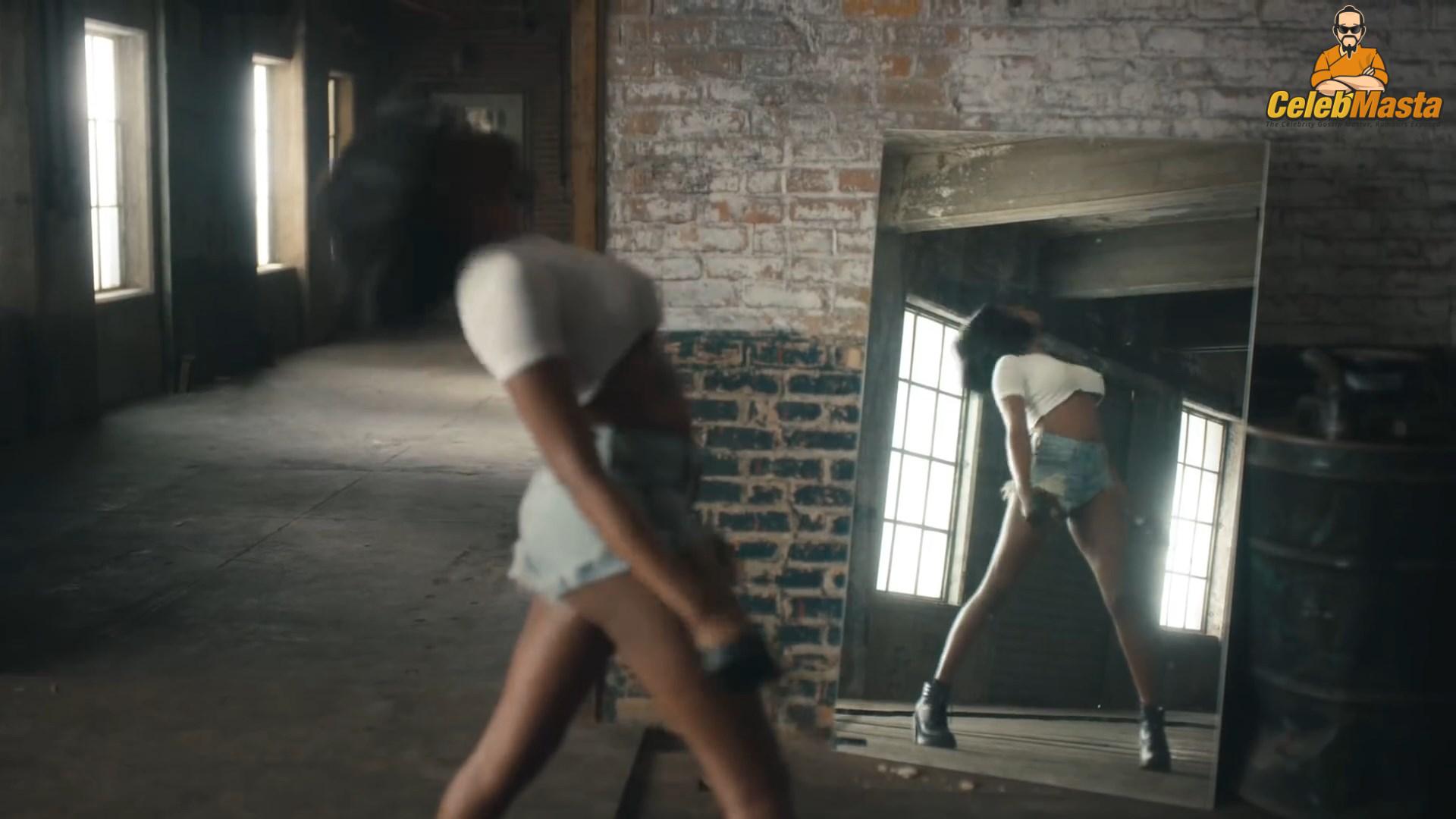 Azealia Banks