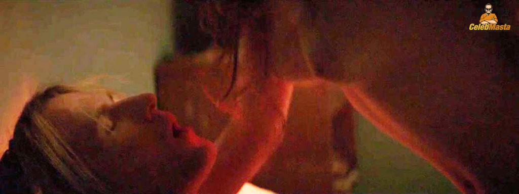 India Eisley Sex Scene Videos and Nude Photos