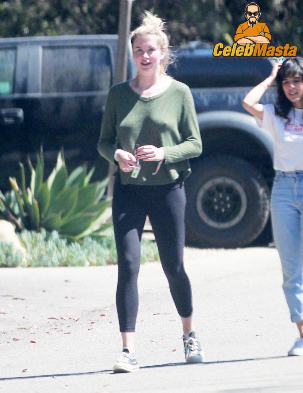 Ireland Baldwin Sex Scene Videos and Nude Photos