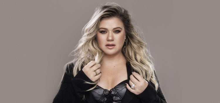 Kelly Clarkson 35