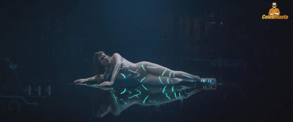 Taylor Swift Sex Scene Videos and Nude Photos