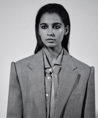 Naomi Scott Nude Photos & Videos