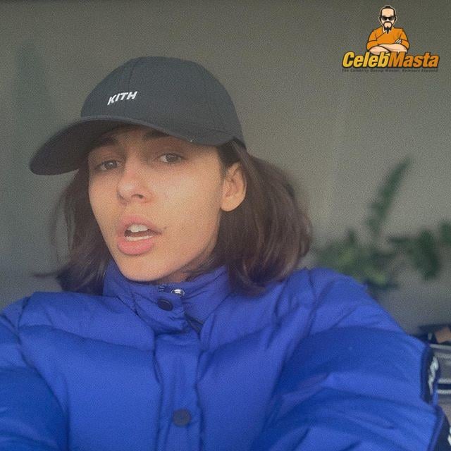 Naomi Scott Sex Scene Videos and Nude Photos
