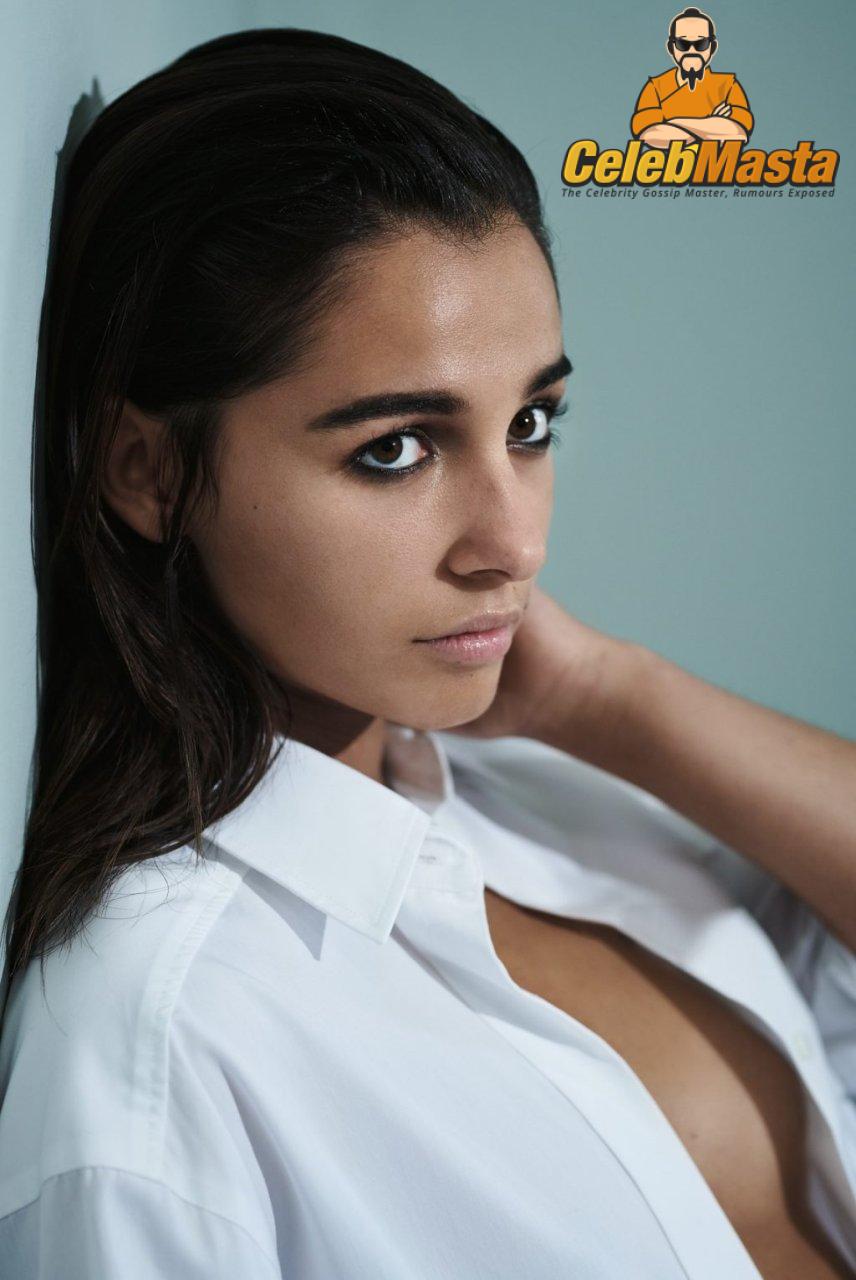 Naomi Scott Sex Scene Videos and Nude Photos