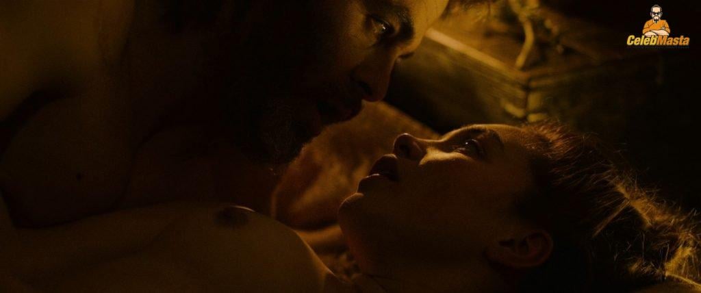 Florence Pugh Sex Scene Videos and Nude Photos