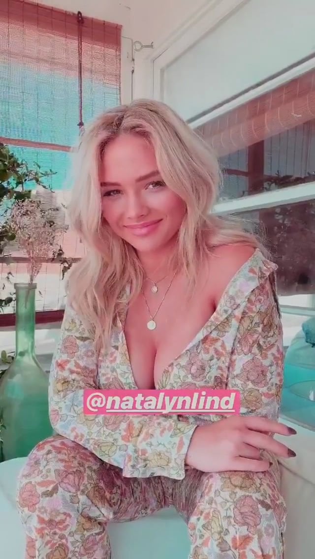 Natalie Lind 34