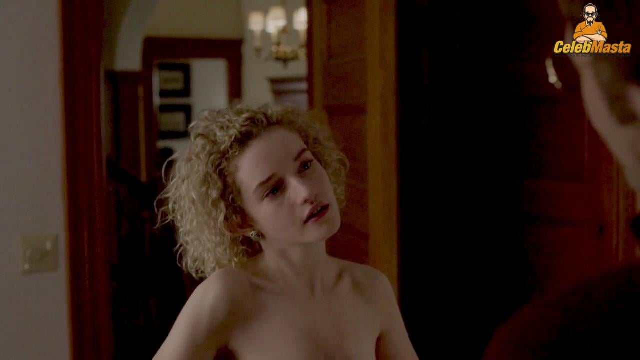 Julia Garner