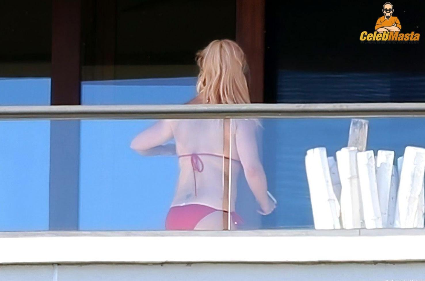 Britney Spears Sex Scene Videos and Nude Photos
