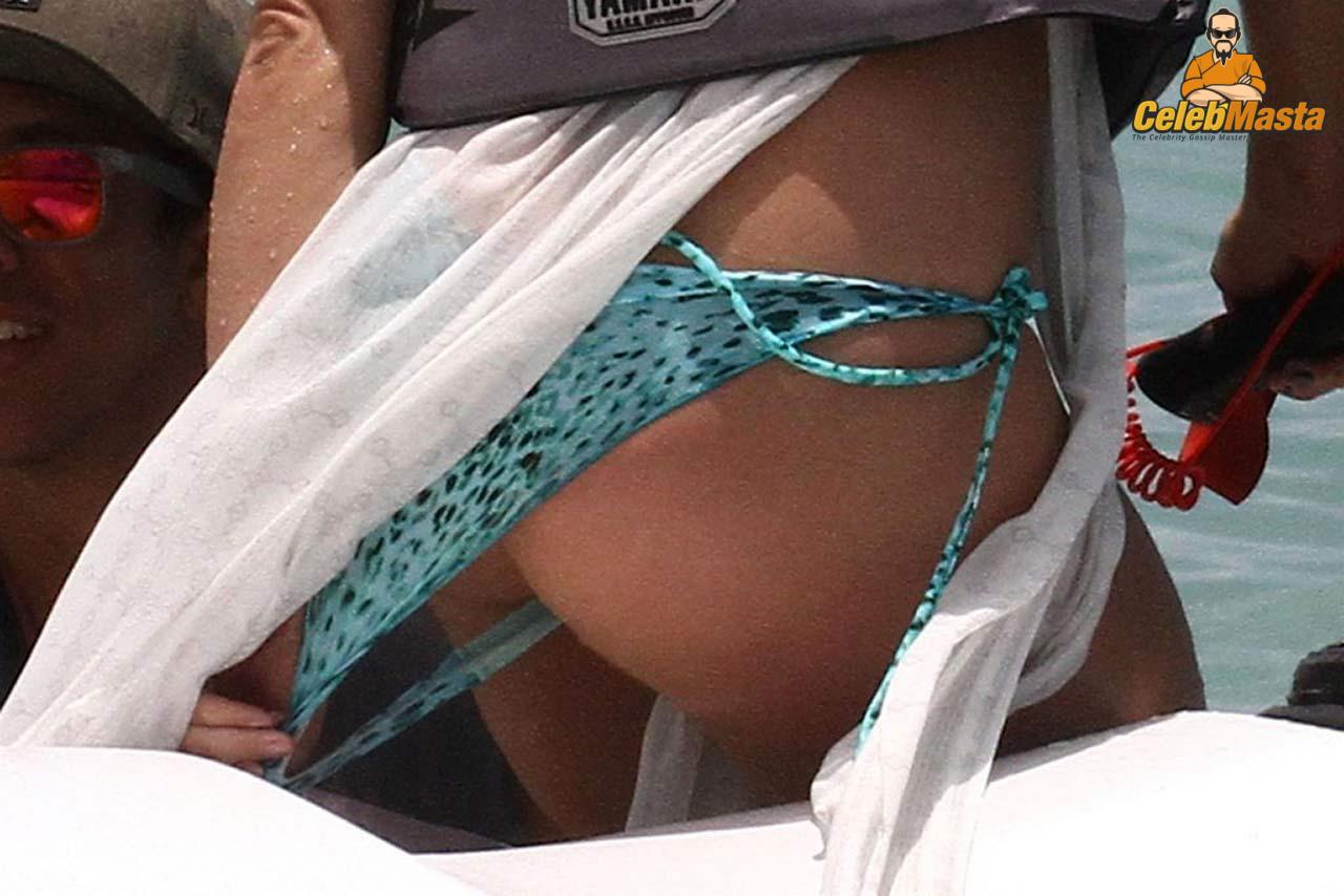 Britney Spears Sex Scene Videos and Nude Photos