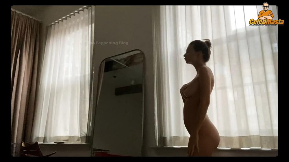 Emily Ratajkowski Sex Scene Videos and Nude Photos