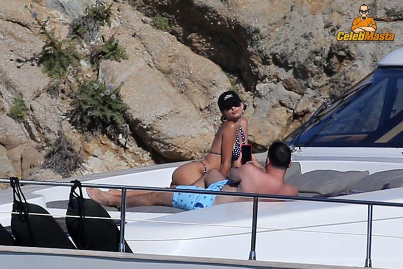 Emily Ratajkowski Sex Scene Videos and Nude Photos