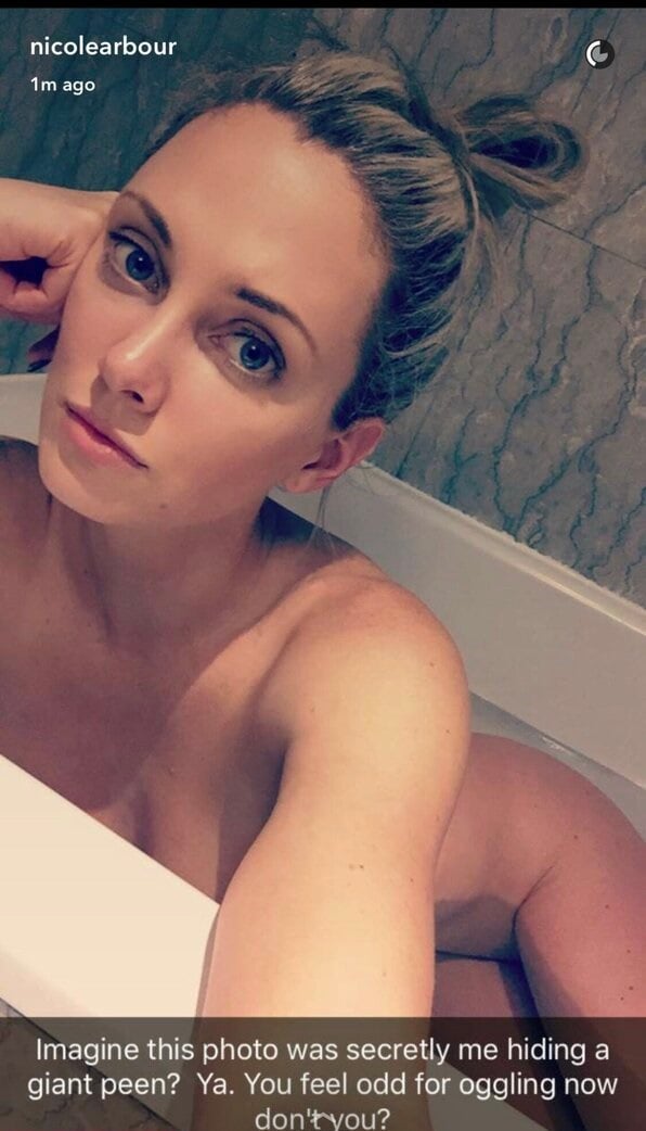 Nicole Arbour bat tub undressed