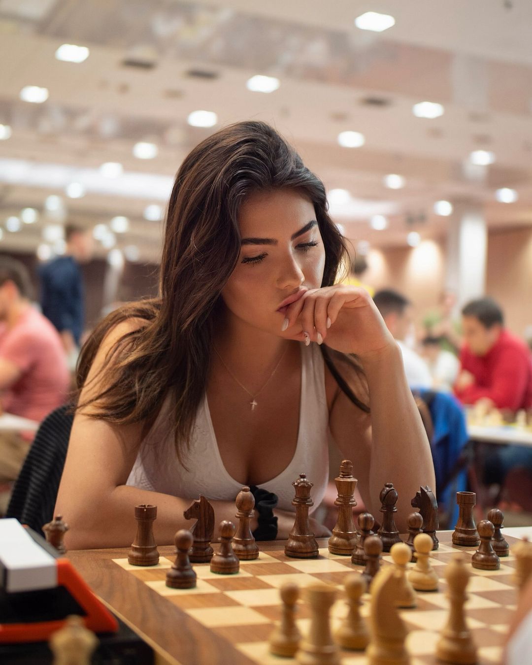 Andrea Botez Chess Player Cleavage Boobs