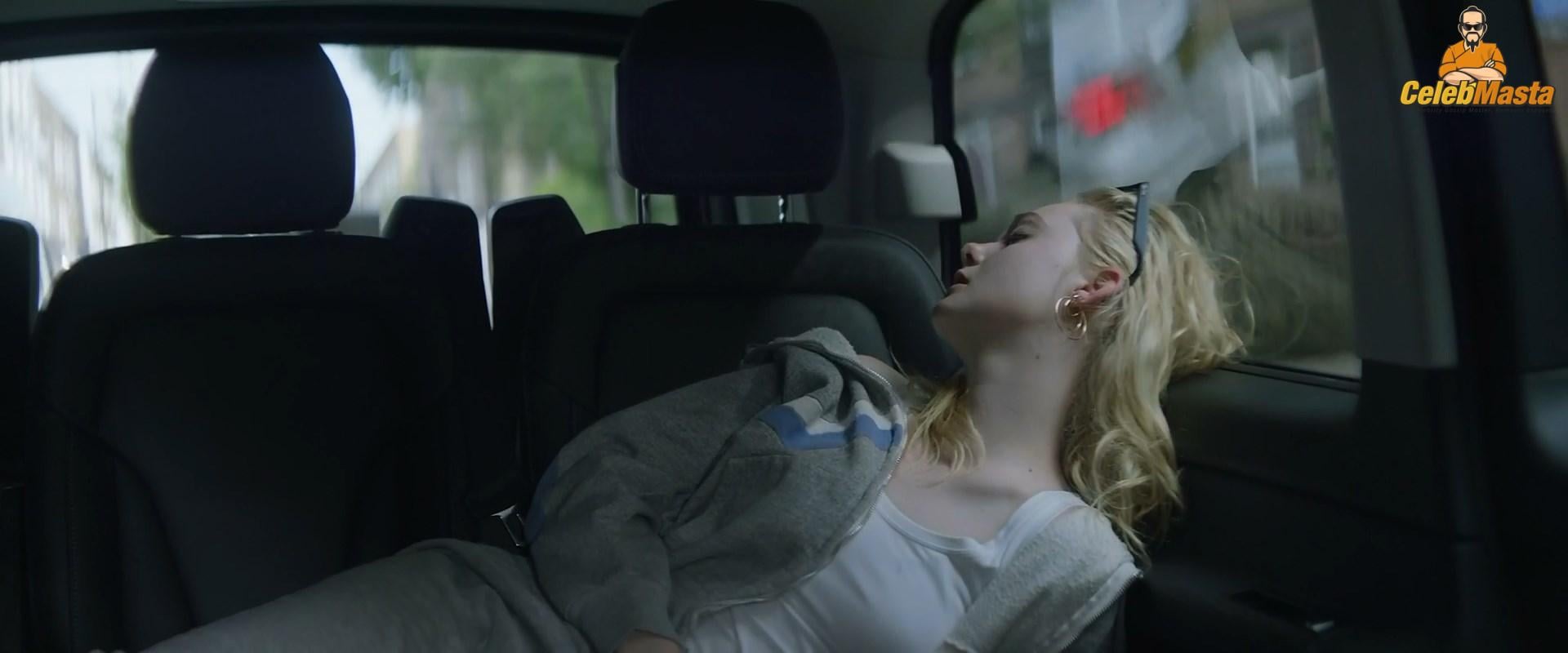 Elle Fanning
