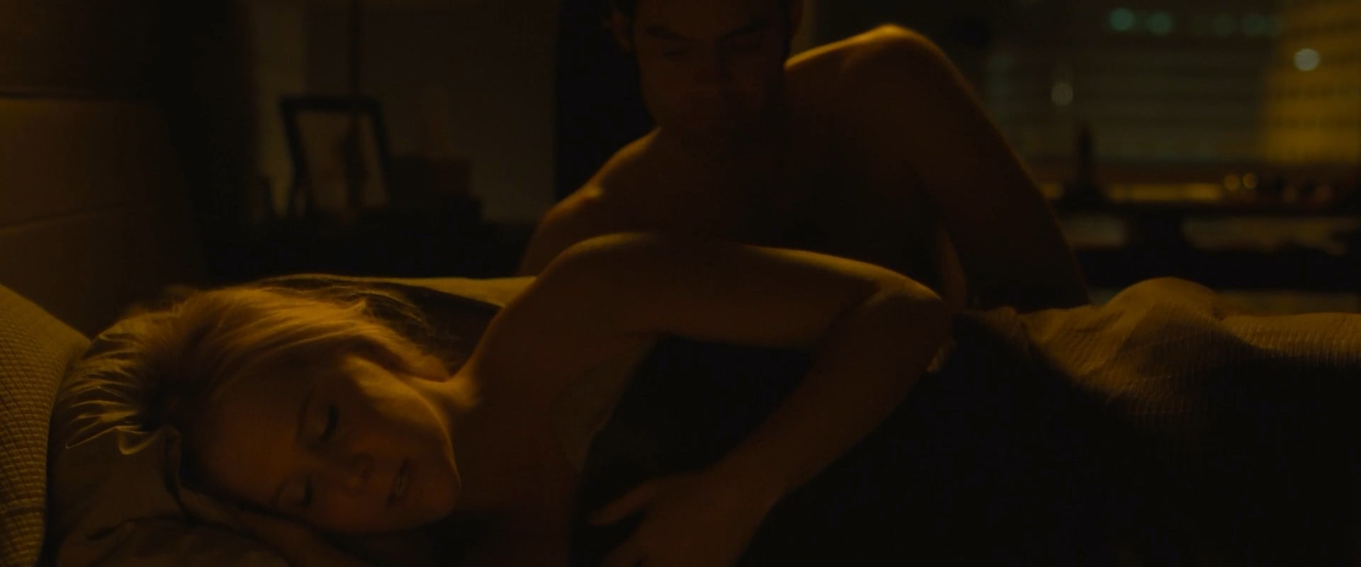 full frontal sex scene video with amy schumer tits and ass (7)