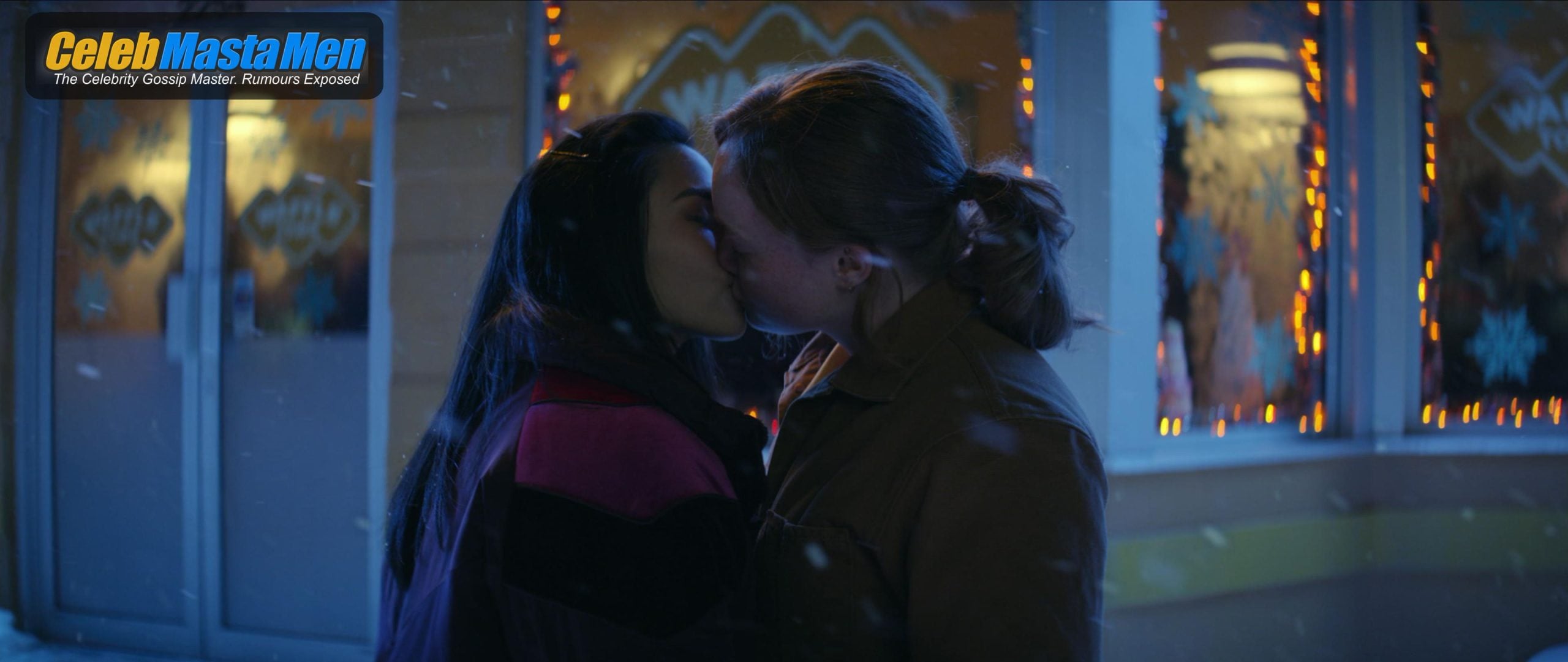 anna akana kissing lesbian girl scene (2)
