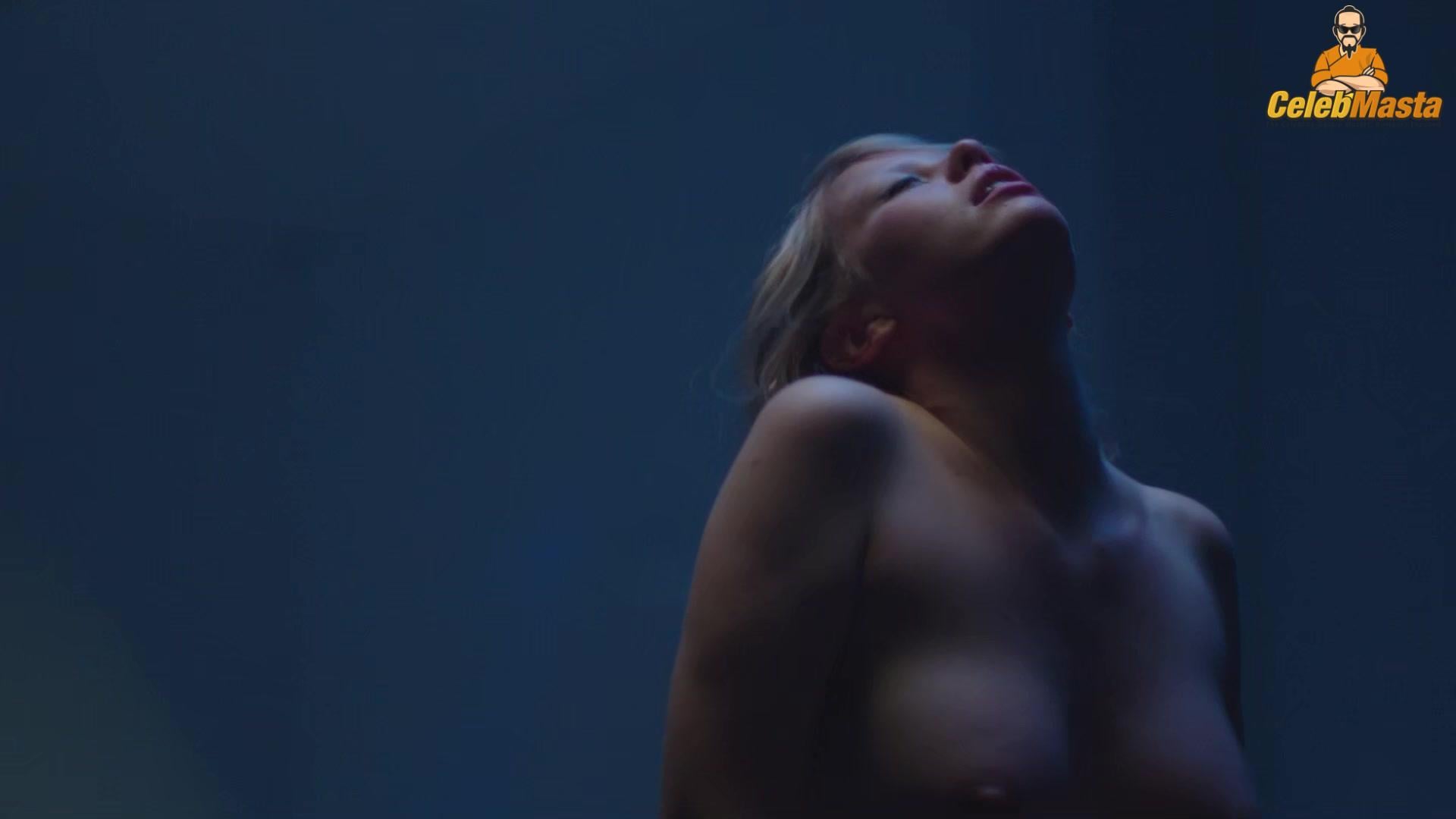 Mia Goth