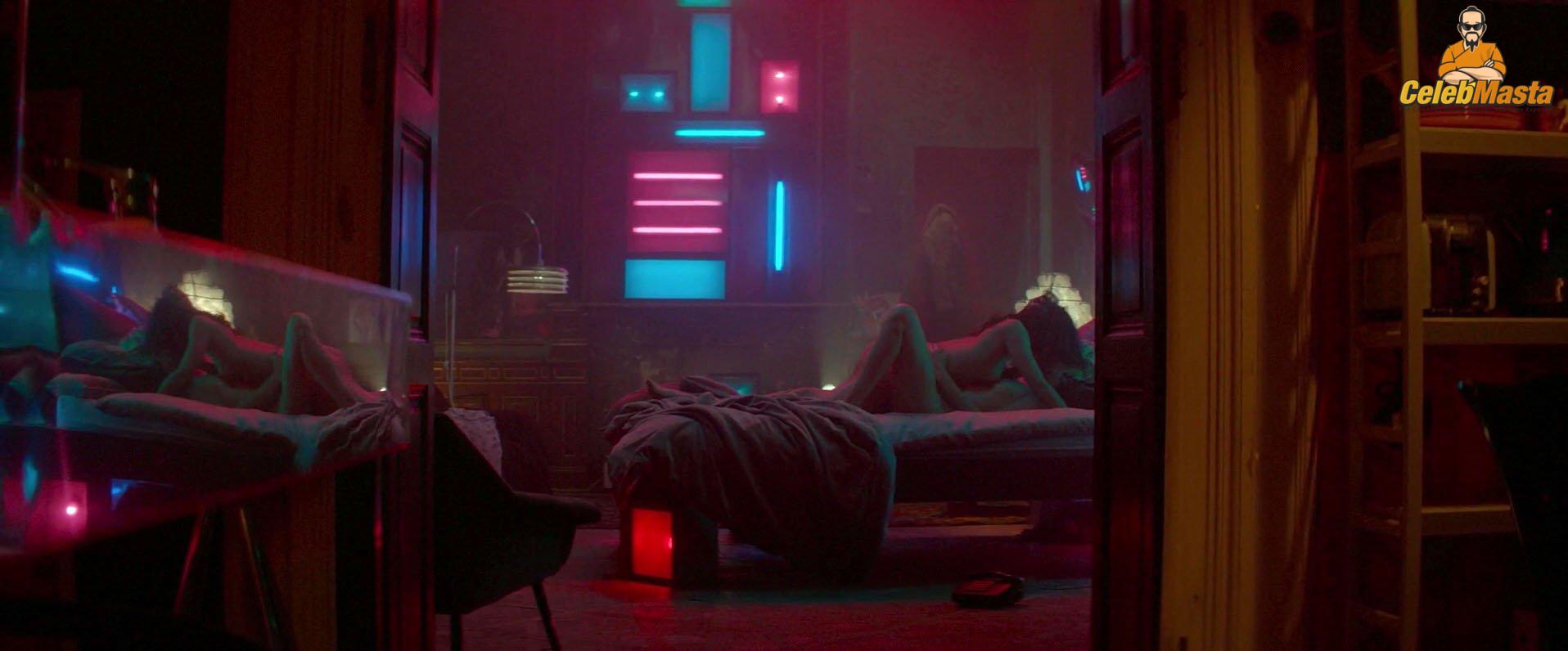 Charlize Theron Sex Scene Videos and Nude Photos